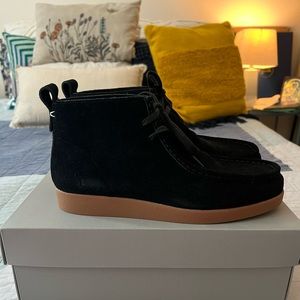 Everlane Moc-Toe Boot size 8